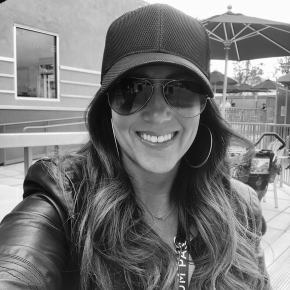 Meet your Posher, Charlotte - Picture 2 of 6